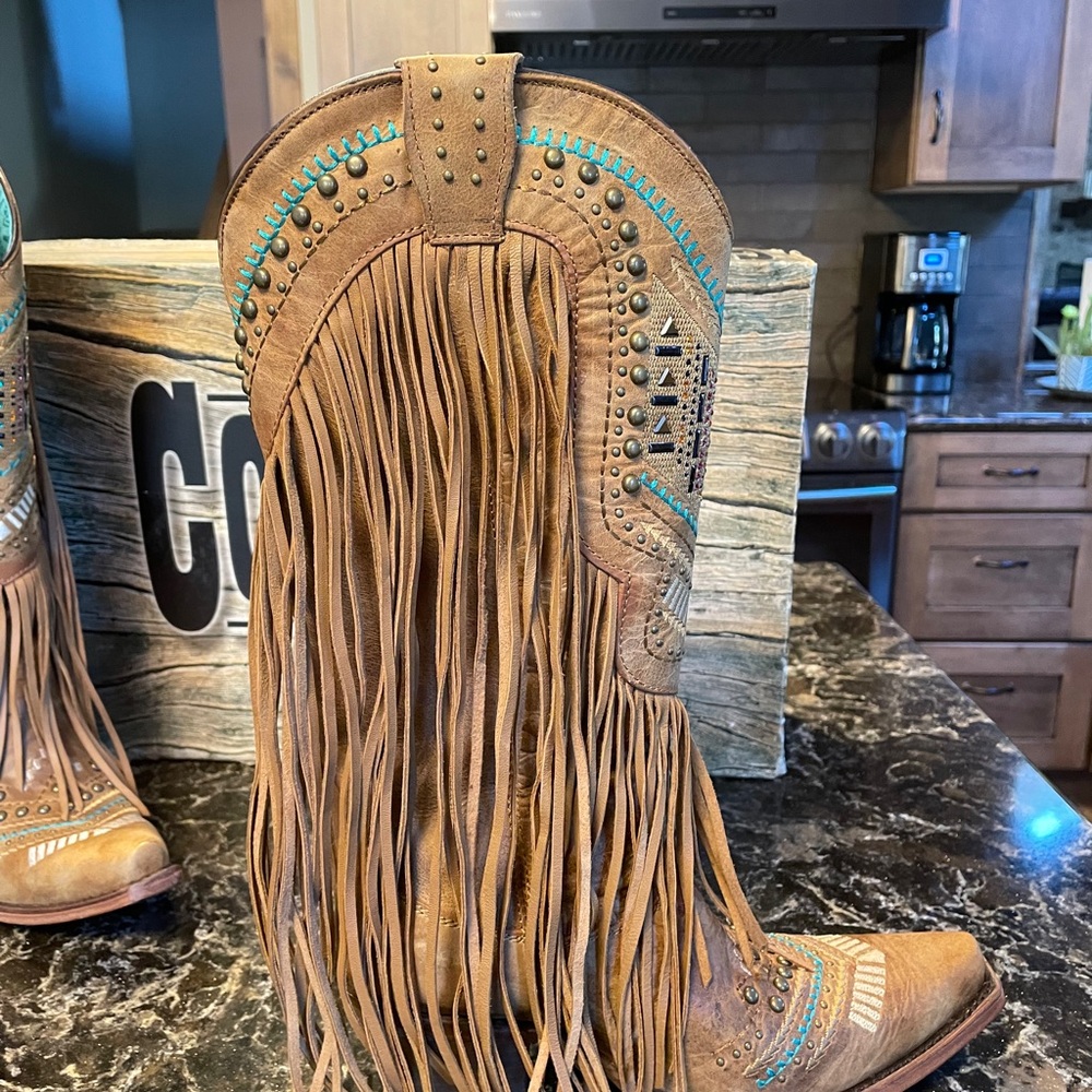 New in box Corral Boots with Swarovski crystals. Size 6.5.